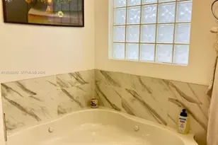 1120 Papaya St, Hollywood, FL 33019 - Photo 13