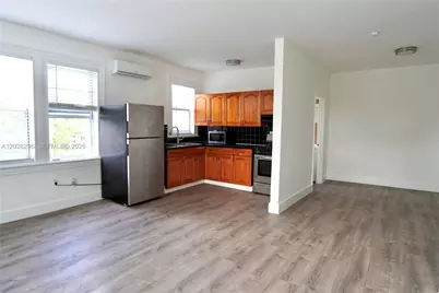 501 SW 6th Ct #210, Miami, FL 33130 - Photo 5