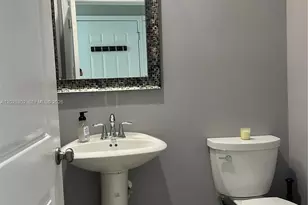 3057 Tortola Way, Hollywood, FL 33024 - Photo 13
