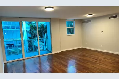 31 SE 5th St #411, Miami, FL 33131 - Photo 9