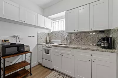 2453 SW 17th St, Miami, FL 33145 - Photo 31