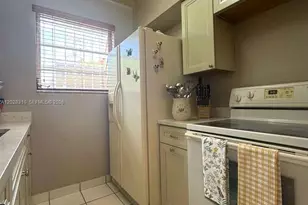 252 E 37th St, Hialeah, FL 33013 - Photo 17