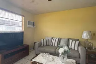 252 E 37th St, Hialeah, FL 33013 - Photo 9