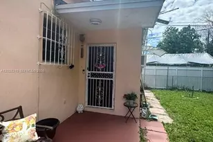 252 E 37th St, Hialeah, FL 33013 - Photo 43