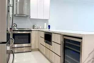 19390 Collins Ave, Sunny Isles Beach, FL 33160 - Photo 3