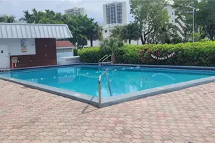 3750 NE 169th St, North Miami Beach, FL 33160 - Photo 5