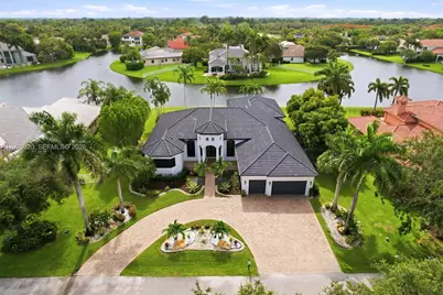3250 W Stonebrook Cir, Davie, FL 33330 - Photo 71