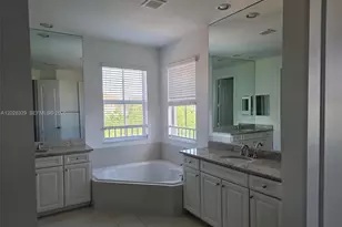 8671 Lakeside Bnd, Parkland, FL 33076 - Photo 13