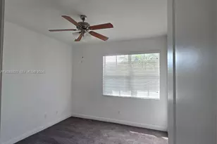 8671 Lakeside Bnd, Parkland, FL 33076 - Photo 17