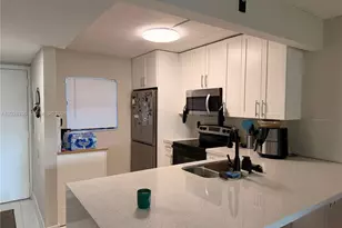 101 NW 93rd Ave, Pembroke Pines, FL 33024 - Photo 3