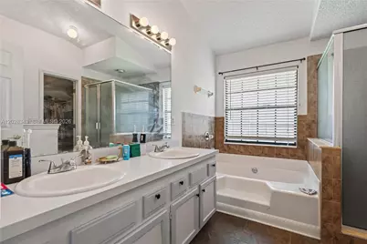 1641 Spring Oaks Ln, Jacksonville, FL 32221 - Photo 27