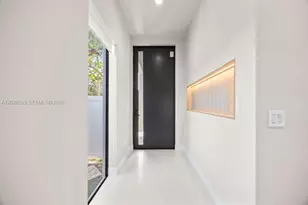 1135 NE 11th Ave, Fort Lauderdale, FL 33304 - Photo 3