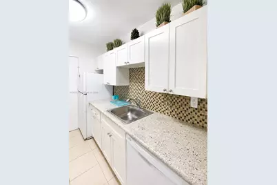 100 Lincoln Rd #602, Miami Beach, FL 33139 - Photo 15