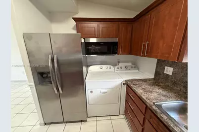 2212 W 74th St #201-28, Hialeah, FL 33016 - Photo 3