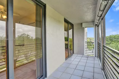 901 Colony Point Cir #501, Pembroke Pines, FL 33026 - Photo 29