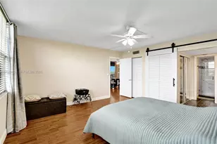 901 Colony Point Cir, Pembroke Pines, FL 33026 - Photo 27