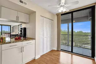 901 Colony Point Cir, Pembroke Pines, FL 33026 - Photo 7