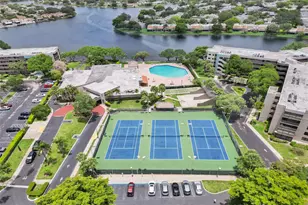 901 Colony Point Cir, Pembroke Pines, FL 33026 - Photo 39
