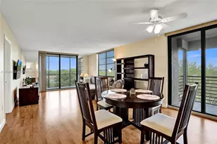 901 Colony Point Cir, Pembroke Pines, FL 33026 - Photo 1