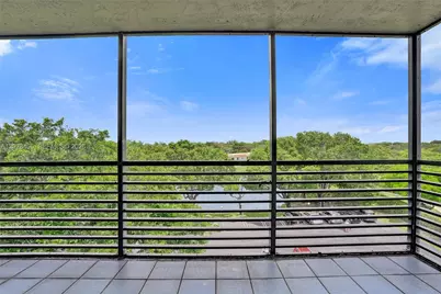901 Colony Point Cir #501, Pembroke Pines, FL 33026 - Photo 13