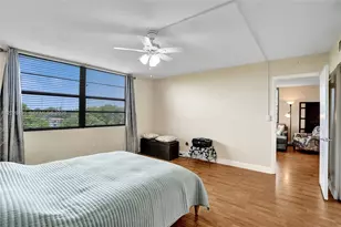 901 Colony Point Cir, Pembroke Pines, FL 33026 - Photo 25