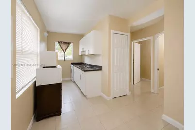 520 SW 6th Ave #2, Homestead, FL 33030 - Photo 5