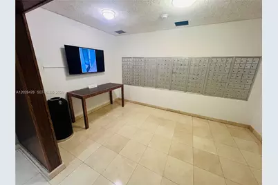 2655 Collins Ave #602, Miami Beach, FL 33140 - Photo 23
