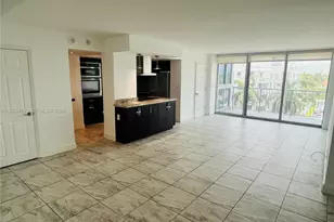 2655 Collins Ave, Miami Beach, FL 33140 - Photo 1