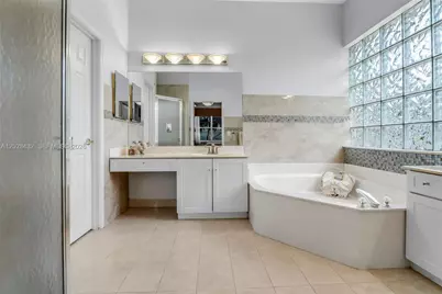 3852 Oak Ridge Cir, Weston, FL 33331 - Photo 19