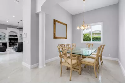 3852 Oak Ridge Cir, Weston, FL 33331 - Photo 11