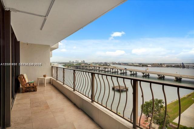 555 NE 15th St #16H - 555 NE 15th St #16H, Miami, FL 33132 Luxury Property | Jose Angel Pina