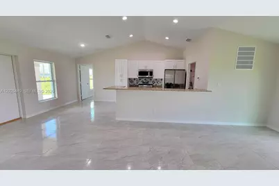 9019 E Crow Cir, Labelle, FL 33935 - Photo 23