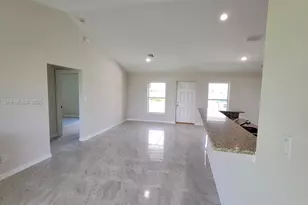 9019 E Crow Cir, Labelle, FL 33935 - Photo 13