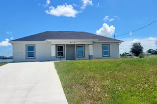 9019 E Crow Cir, Labelle, FL 33935 - Photo 1