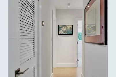 1223 NE 102nd St, Miami Shores, FL 33138 - Photo 13