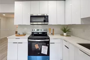 212 NW 28th Way, Fort Lauderdale, FL 33311 - Photo 11