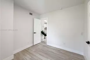 212 NW 28th Way, Fort Lauderdale, FL 33311 - Photo 13