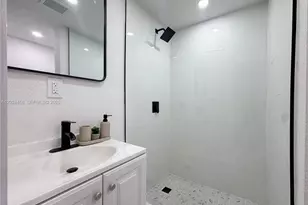 212 NW 28th Way, Fort Lauderdale, FL 33311 - Photo 15