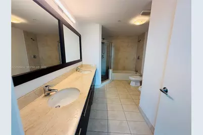 1900 N Bayshore Dr #2415, Miami, FL 33132 - Photo 17