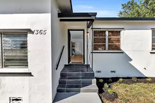 1365 NE 130th St, North Miami, FL 33161 - Photo 17