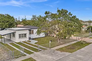 1365 NE 130th St, North Miami, FL 33161 - Photo 43