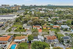 1365 NE 130th St, North Miami, FL 33161 - Photo 51