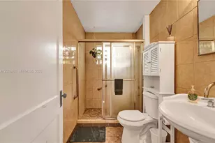 259 NE 57th St, Miami, FL 33137 - Photo 11