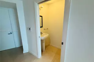 1900 N Bayshore Dr, Miami, FL 33132 - Photo 5