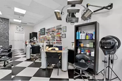 Turnkey Beauty Salon For Sale in Heart Of Kendall, Kendall, FL 33193 - Photo 9