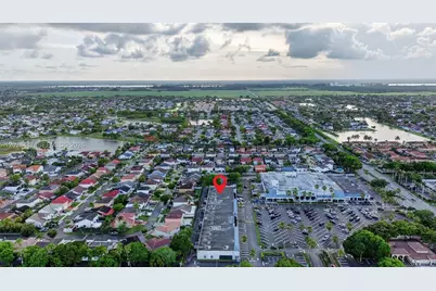 Turnkey Beauty Salon For Sale in Heart Of Kendall, Kendall, FL 33193 - Photo 25