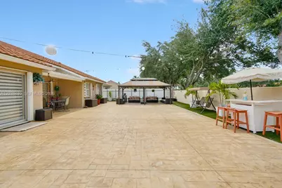 1910 SW 135th Way, Miramar, FL 33027 - Photo 11