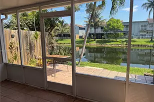 7033 NW 169th St, Hialeah, FL 33015 - Photo 7