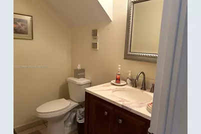 7033 NW 169th St, Hialeah, FL 33015 - Photo 5