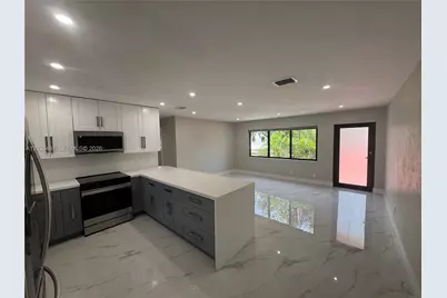 919 NE 4th Ct, Hallandale Beach, FL 33009 - Photo 9